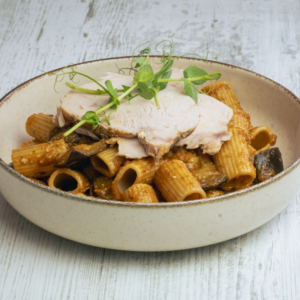 Wholegrain Pasta, Turkey & Red Pesto